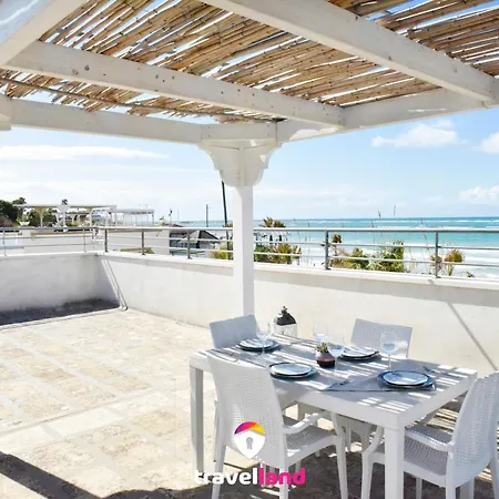Holiday home Monolocale E Bilocale Hookipa, Vista Mare! Torre Lapillo